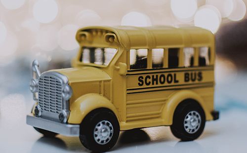 An easy story for beginning ESL students called Katie's New School